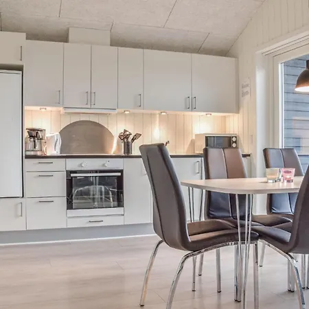 Vakantiehuis Two-bedroom Ringkobing 09 *
