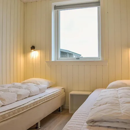 Two-bedroom Ringkobing 09 Vakantiehuis *